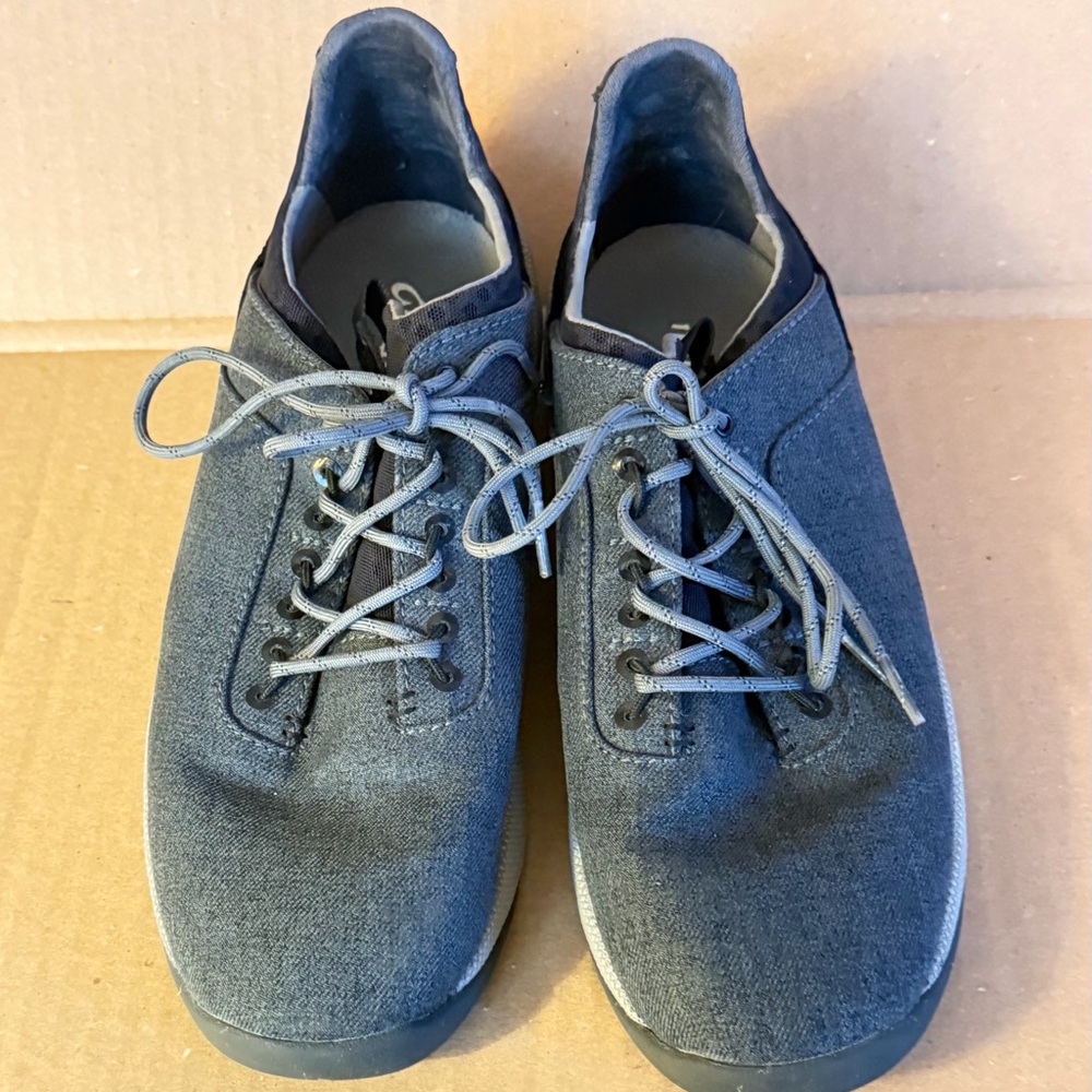 OluKai Men's Dark Gray Lace-Up Sneakers